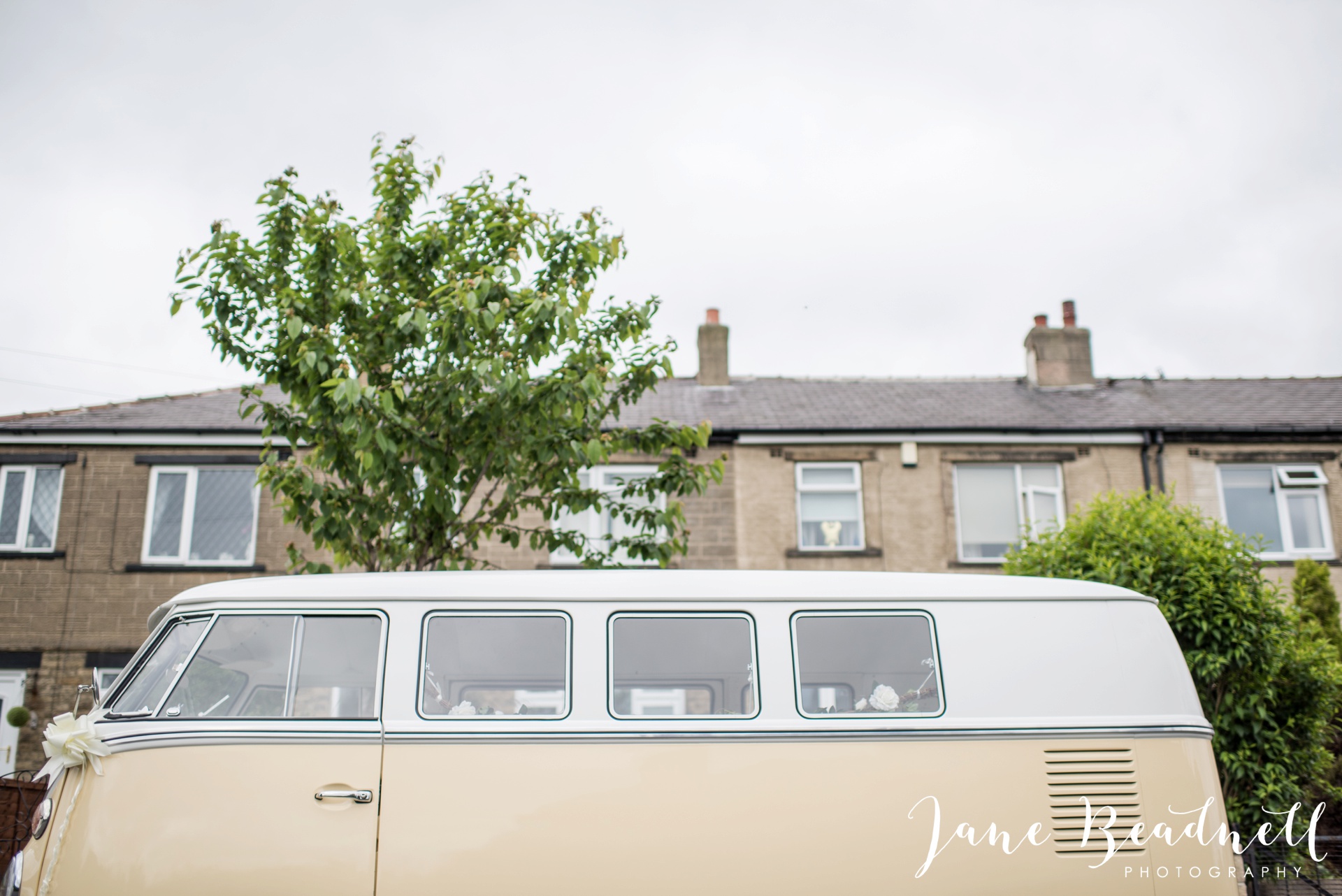 Yorkshire Wedding Photography the cheerful Chilli Barn Wedding by Jane Beadnell Photography_0033