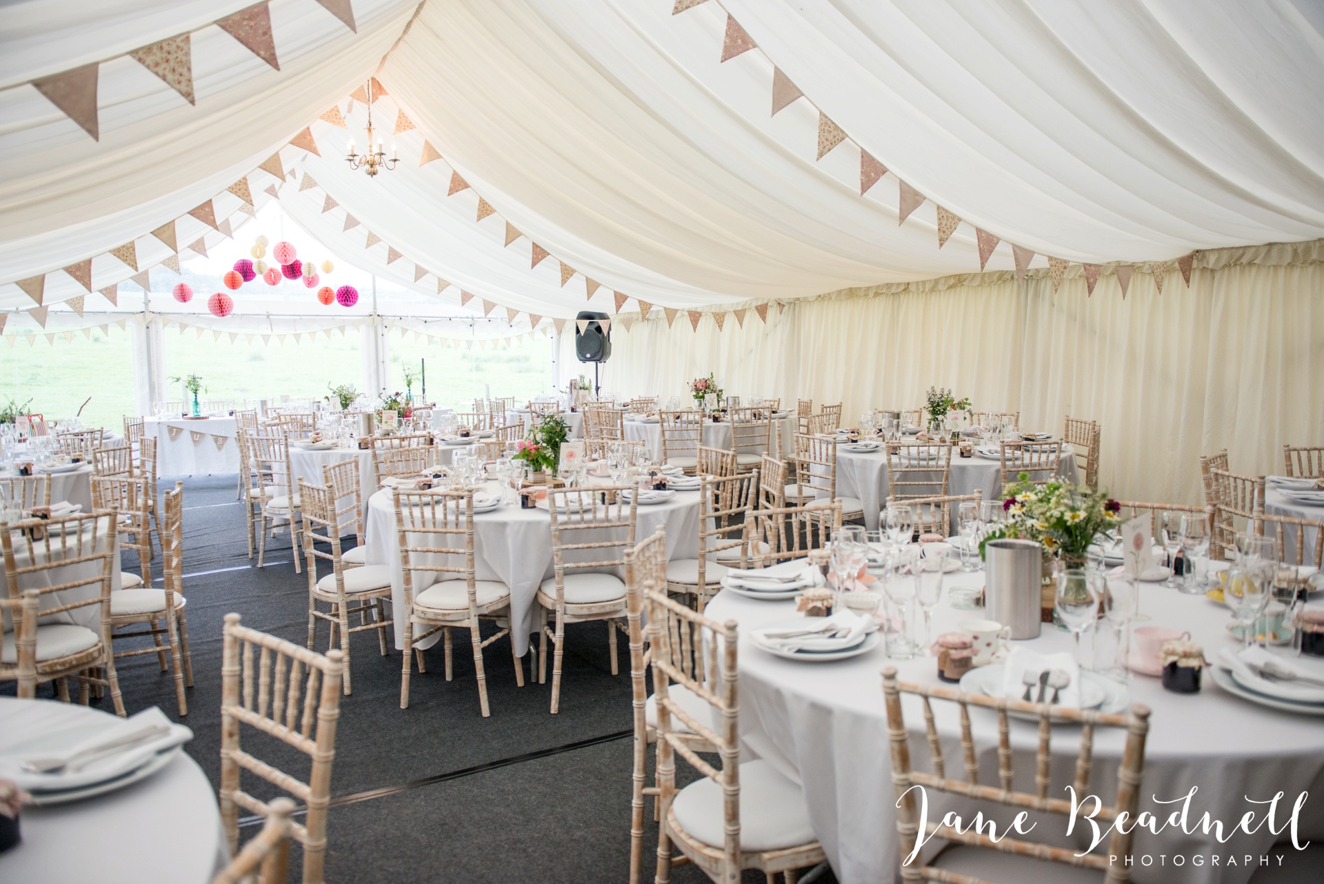 Yorkshire Wedding Photography the cheerful Chilli Barn Wedding by Jane Beadnell Photography_0114