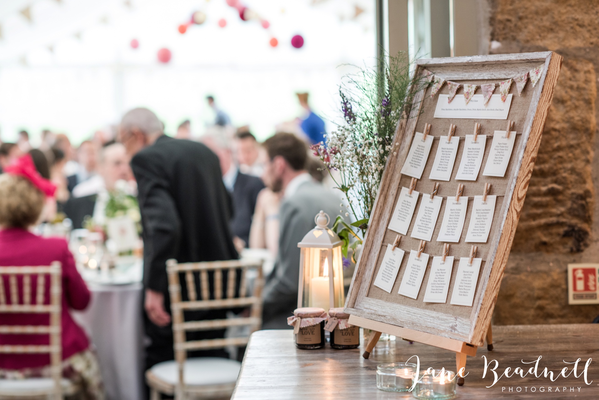 Yorkshire Wedding Photography the cheerful Chilli Barn Wedding by Jane Beadnell Photography_0184