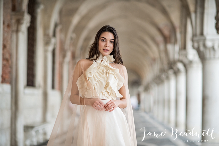Bridal photoshoot in Venice, Italy