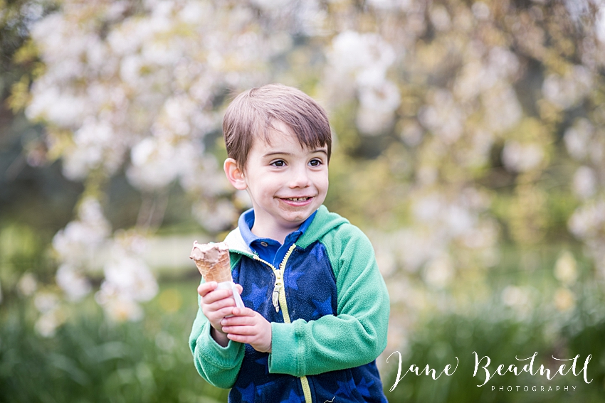 Family photographer Valley Gardens Harrogate