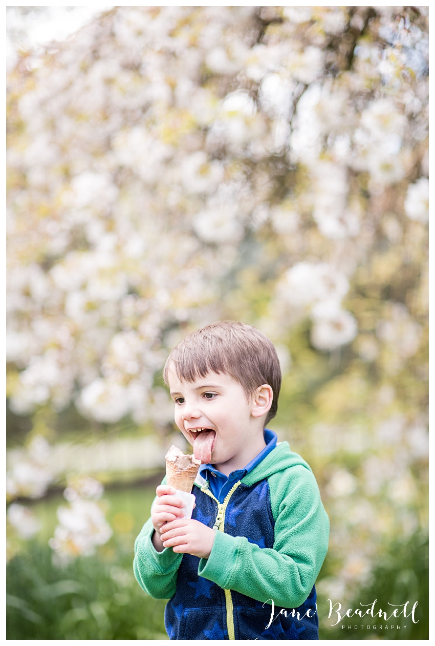 Family photographer Valley Gardens Harrogate